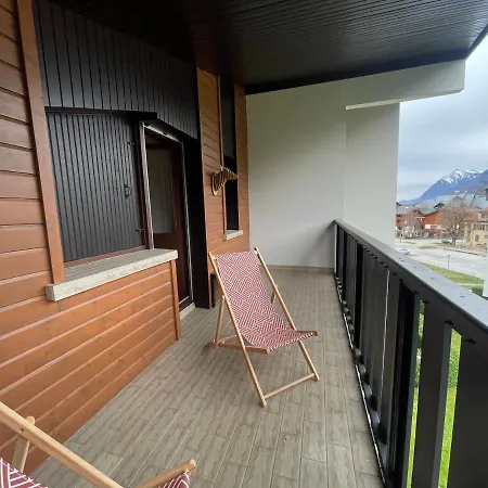 Chaleureux Avec Balcons Au Coeur De Samoens, Proche Ski-bus - Fr-1-624-147