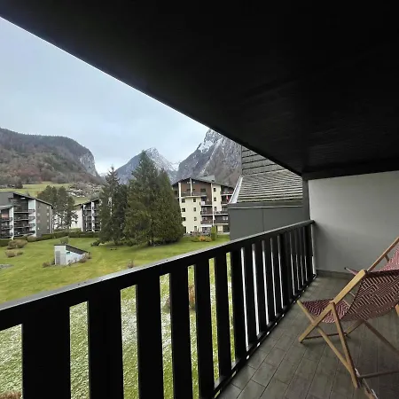 아파트 Chaleureux Avec Balcons Au Coeur De Samoens, Proche Ski-bus - Fr-1-624-147 *